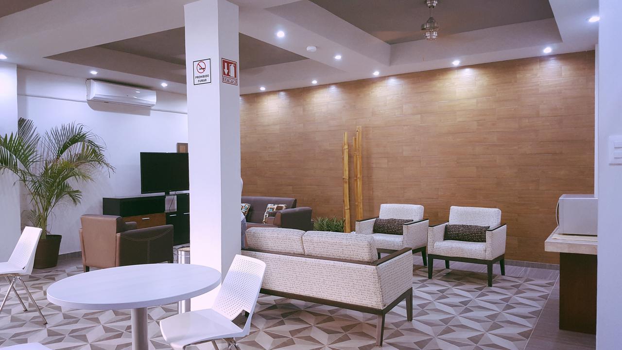Suites Del Mar 시우다드 델 카르멘 외부 사진