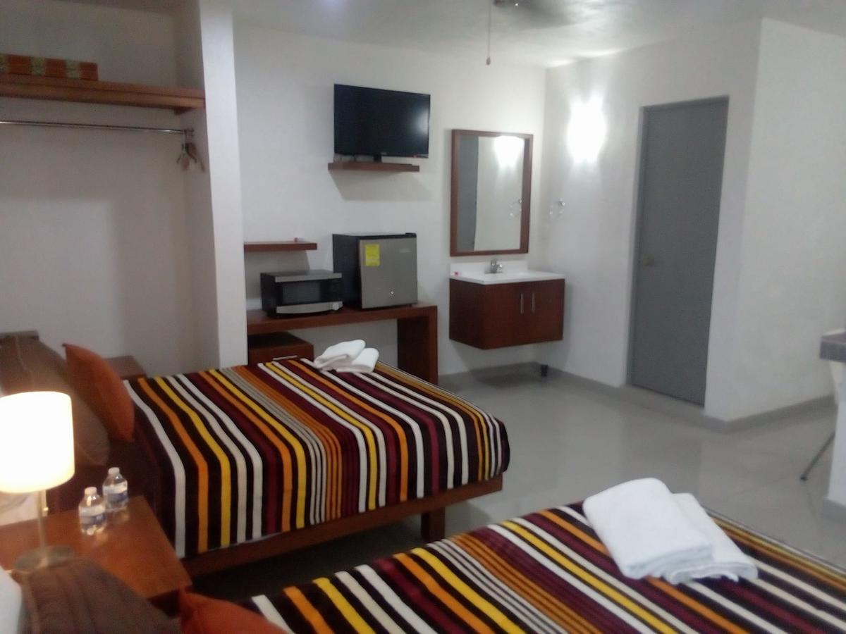 Suites Del Mar 시우다드 델 카르멘 외부 사진