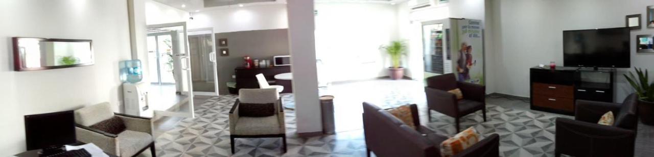 Suites Del Mar 시우다드 델 카르멘 외부 사진